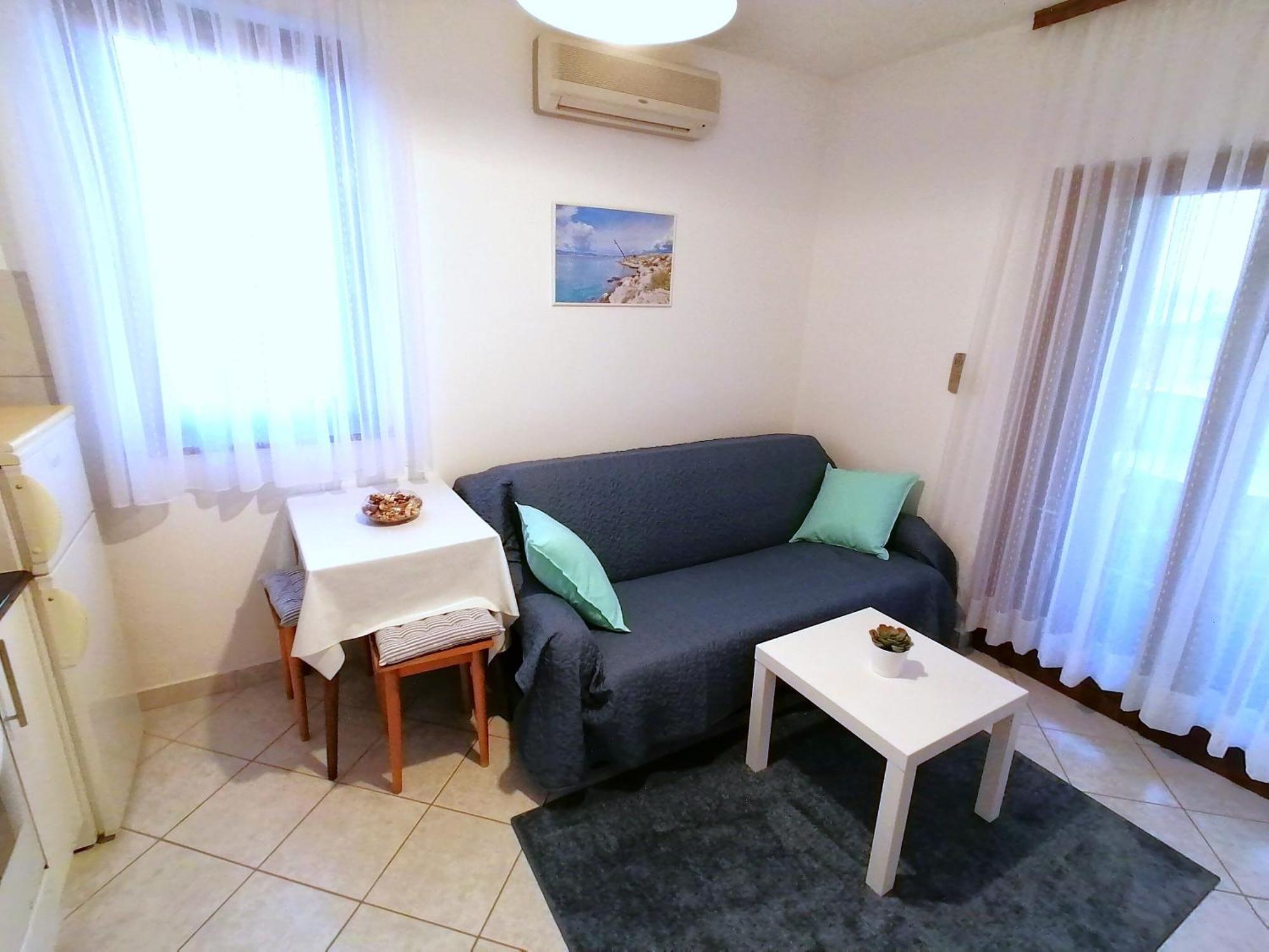 Apartments Miha Đảo Krk Ngoại thất bức ảnh